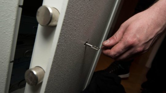 Sostituzione Serratura Porta Blindata a Bologna: La Sicurezza Prima di Tutto