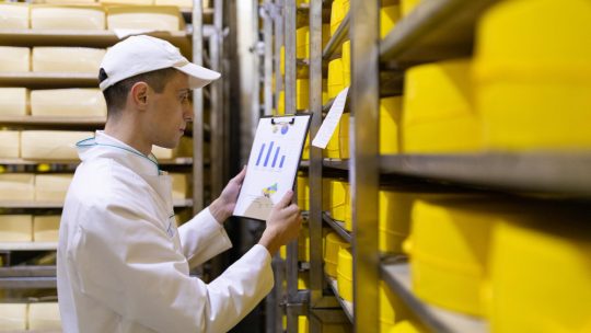 Certificazione Scaffalature: Perché Affidarsi a Professionisti del Settore